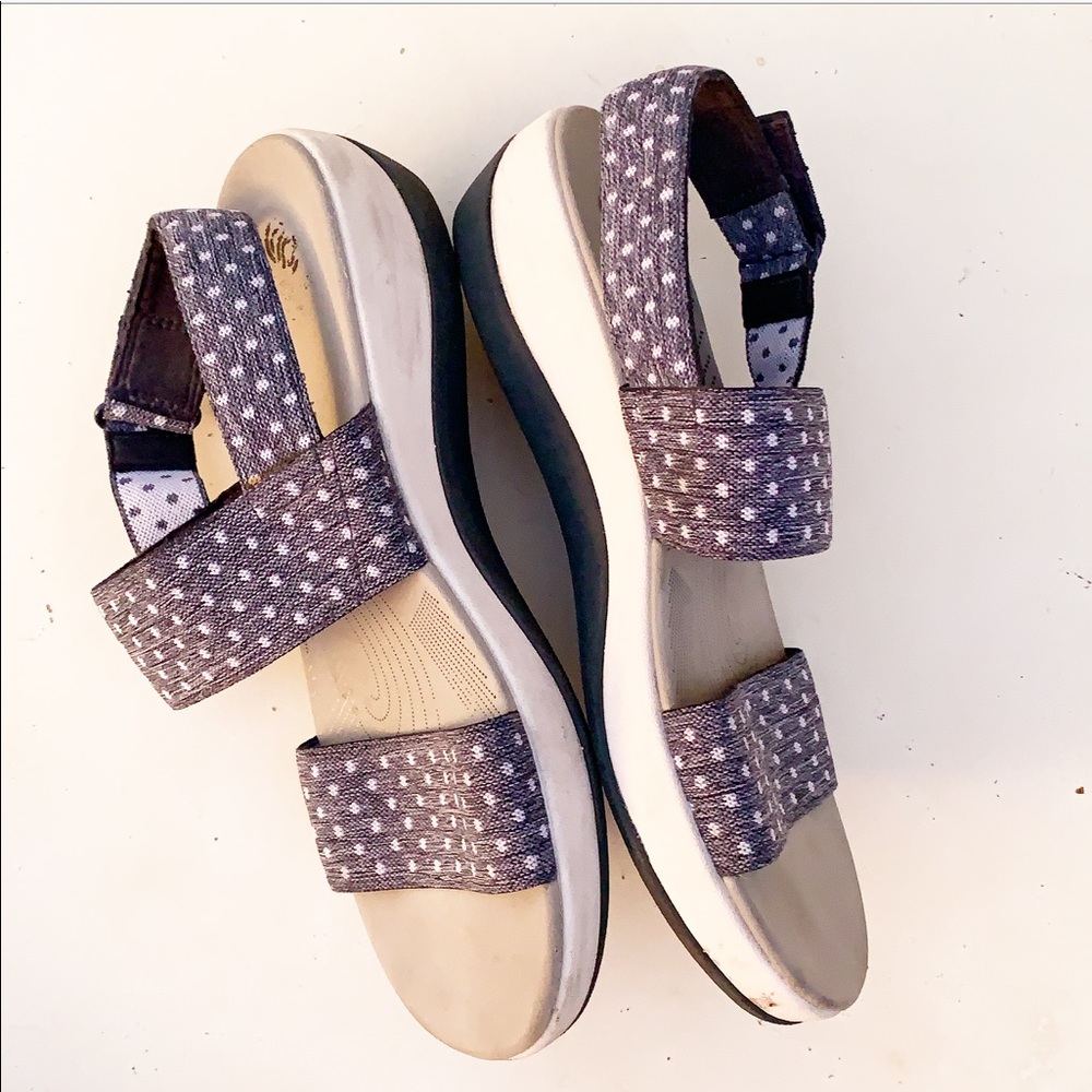 Clarks Atlanta Jacory Polka Dot Sandals - Picture 3 of 6